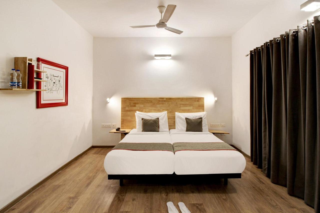 Oyo Townhouse 9 Hitech City Hyderabad Exterior foto