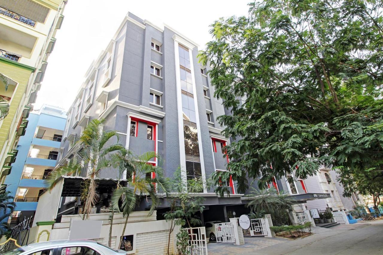 Oyo Townhouse 9 Hitech City Hyderabad Exterior foto